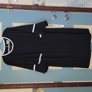 Beautiful! NWT Calvin Klein bell sleeve 👗